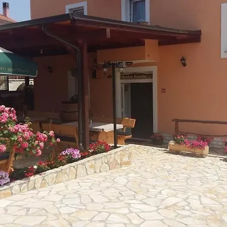 Апартаменты Bella Stivan *